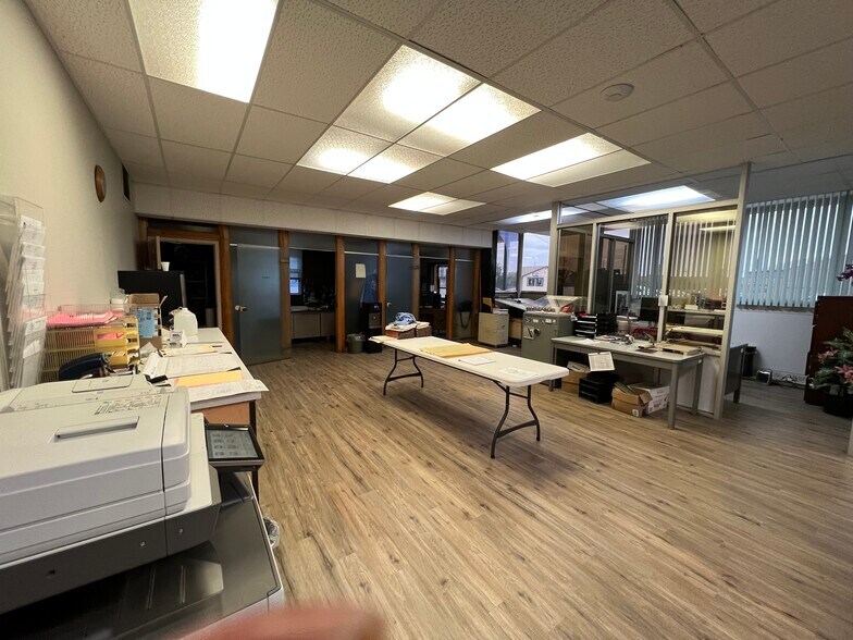 More Photos Of 207 9th St SW, Canton Warehouse For Sale