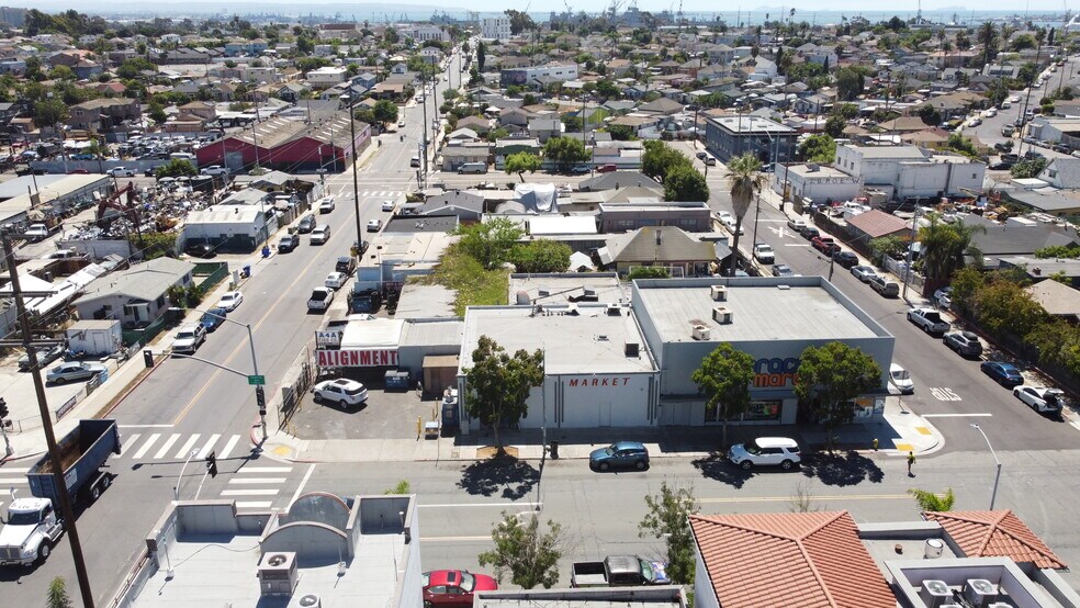 More Photos Of 2751-2771 Imperial Ave, San Diego Storefront For Sale