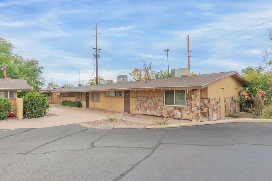 1150 N Country Clb Dr  