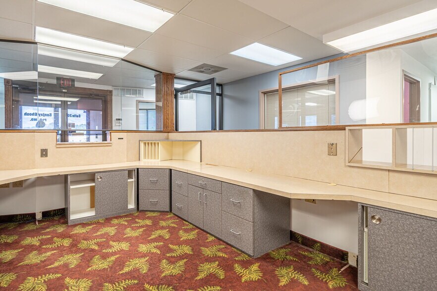 More Photos Of 1080 Caroline Dr, Washington Office For Sale