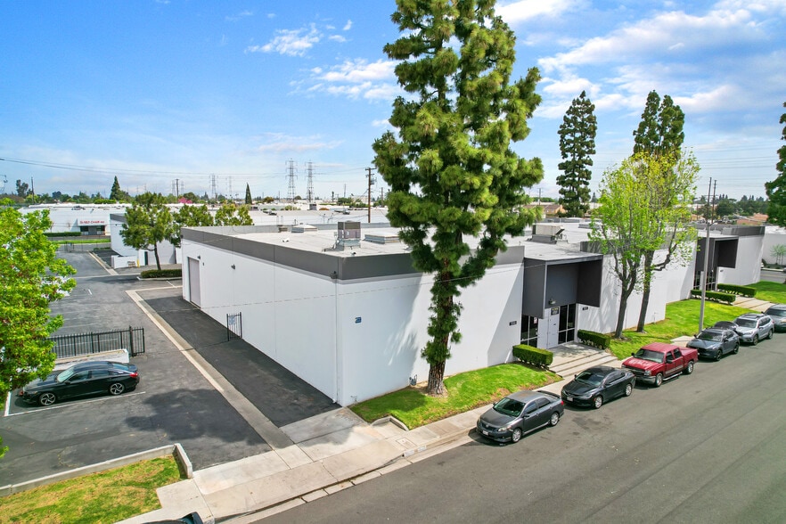 More Photos Of 7055-7103 Marcelle St, Paramount Manufacturing For Lease