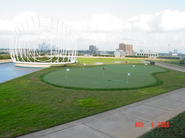 More Photos Of 3200 Southwest Fwy, Houston Office For Lease