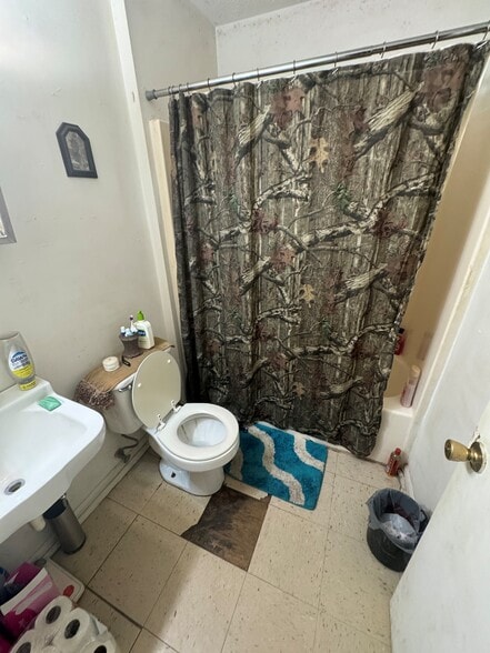 More Photos Of 509 Last Resort Ct, Cumberland Multifamily For Sale