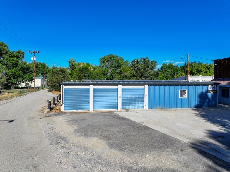 More Photos Of 115 Washington St, Lander Flex For Sale