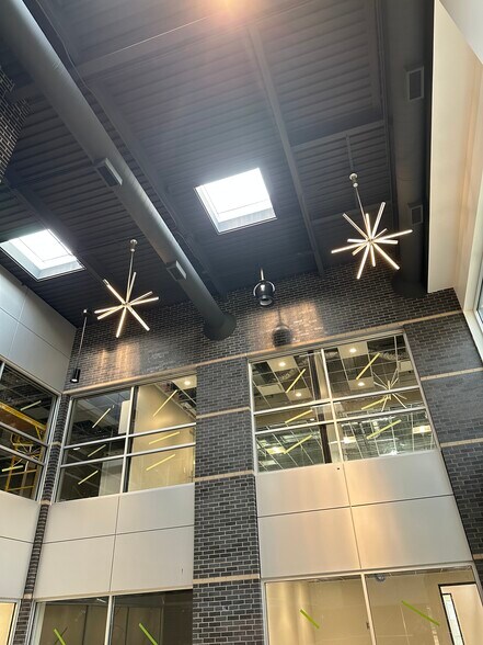More Photos Of 1255 High St, Wadsworth Medical For Lease