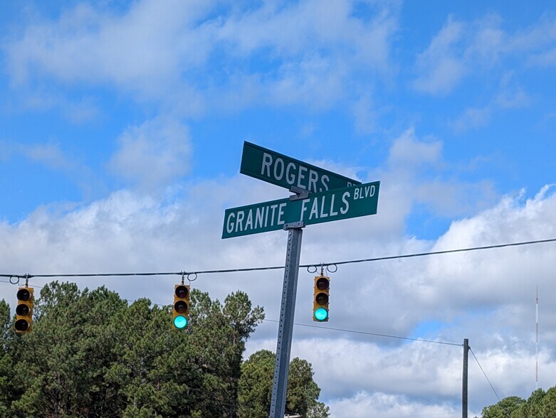 More Photos Of 6001 Rogers Rd, Rolesville Office For Lease