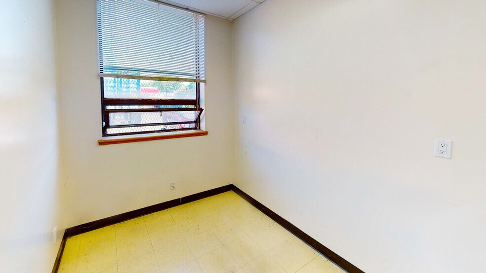 More Photos Of 1610 Ralph Ave, Brooklyn Freestanding For Lease