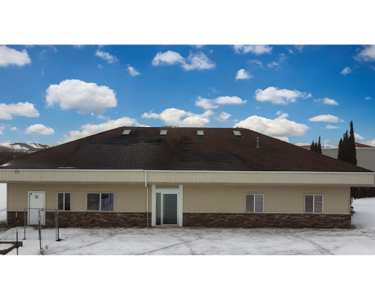 More Photos Of 137 McGhee Rd, Kootenai Storefront Retail Office For Sale