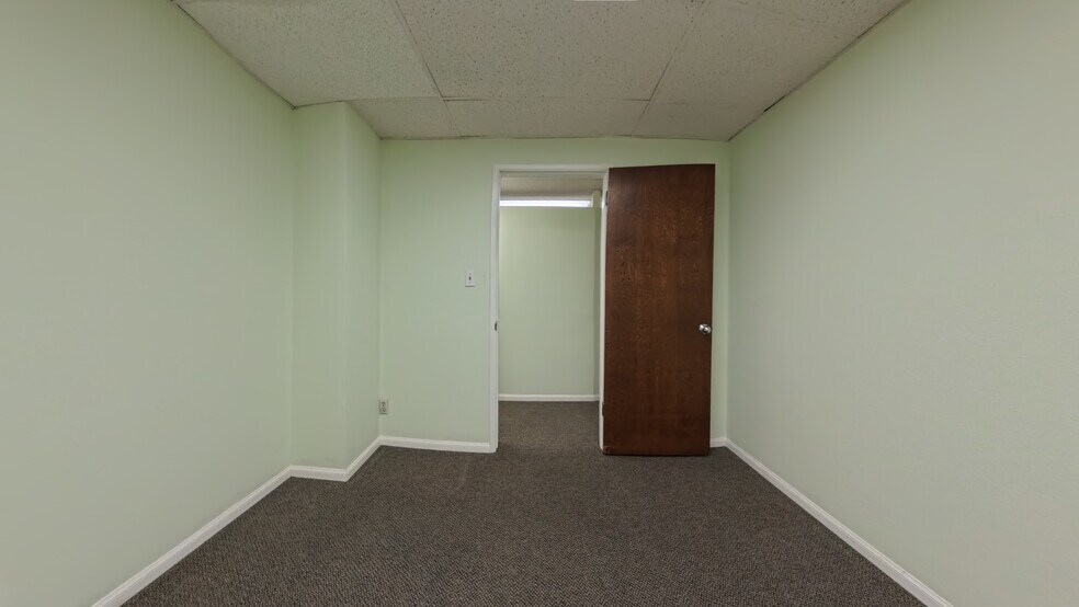 More Photos Of 13624 San Antonio Dr, Norwalk Office For Lease