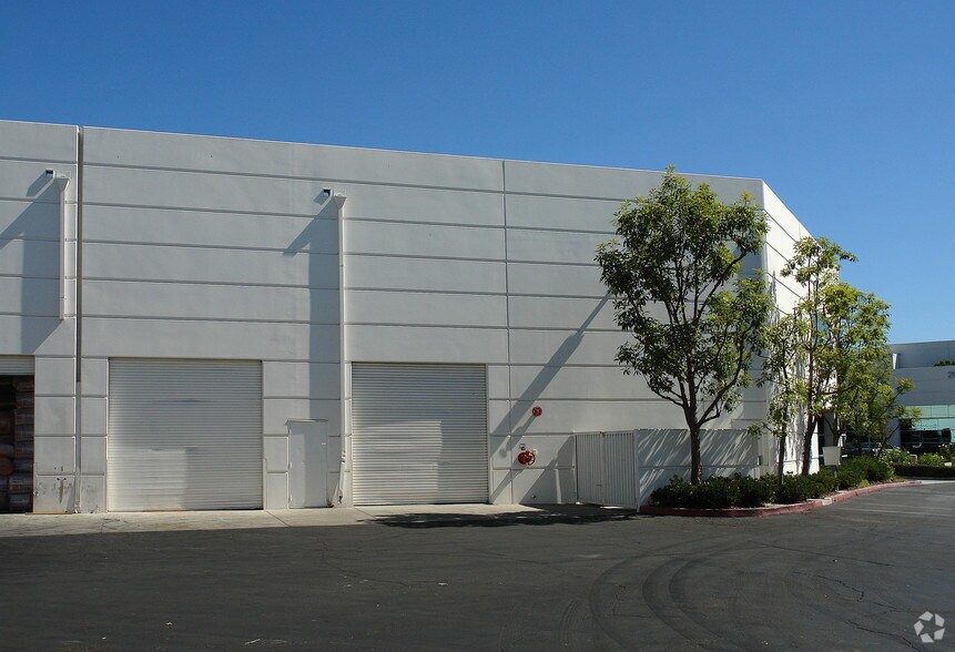 More Photos Of 26792 Vista Terrace, Lake Forest Research And Development For Lease