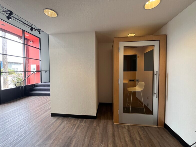 More Photos Of 1200 5th St, Berkeley Light Manufacturing For Sale