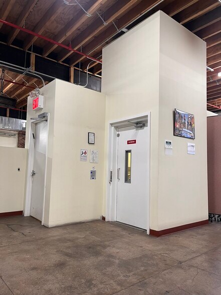 More Photos Of 1431 Cromwell Ave, Bronx Industrial For Sale