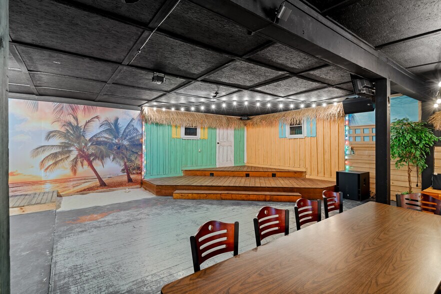 More Photos Of 161 Vfw Pky, Jacksons Gap Restaurant For Sale