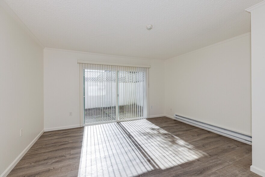 More Photos Of 1158 Humboldt St, Santa Rosa Apartments For Sale