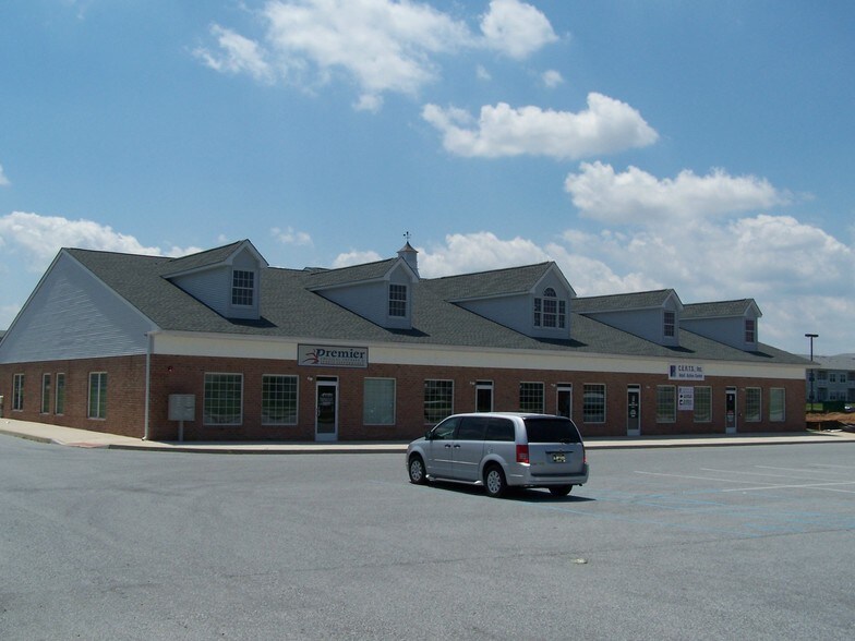 More Photos Of 671 S Carter Rd, Smyrna Unknown For Lease