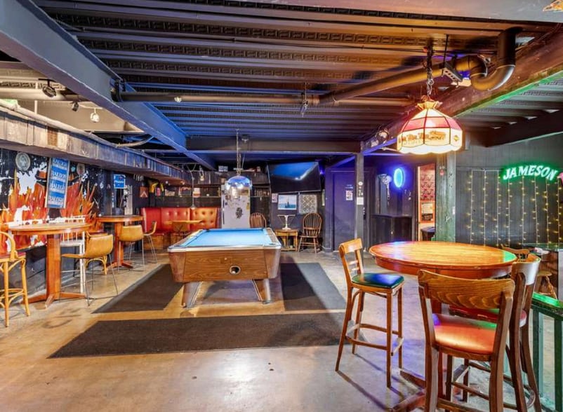 More Photos Of 710 W Johnson St, Raleigh Bar For Sale