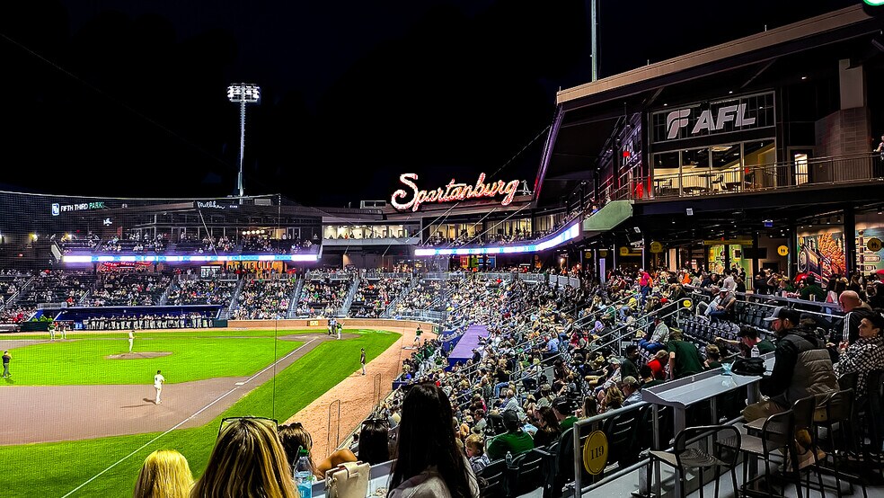 More Photos Of 135 W Main St, Spartanburg Storefront Retail Residential For Sale