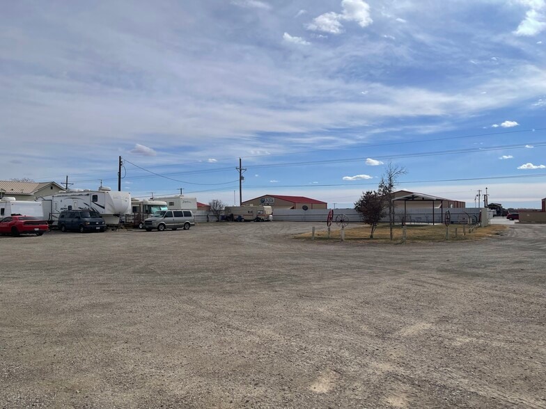 More Photos Of 505 E County Road 7300, Lubbock Trailer Camper Park For Sale