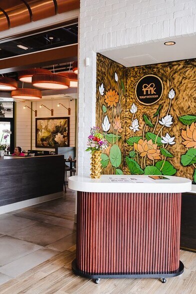 More Photos Of 2668 Gateway Rd, Carlsbad Restaurant For Lease