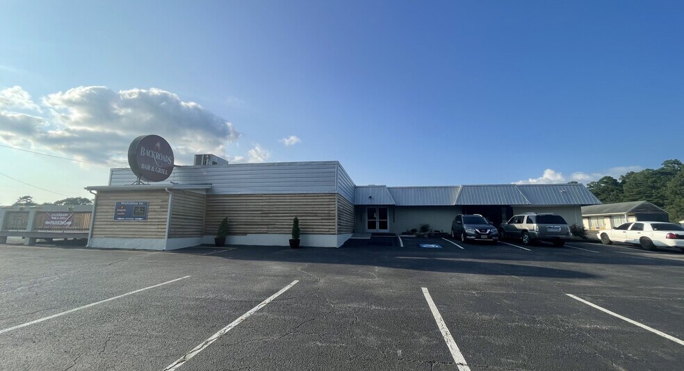 More Photos Of 16092 W Colonial Trail Hwy, Crewe Restaurant For Sale