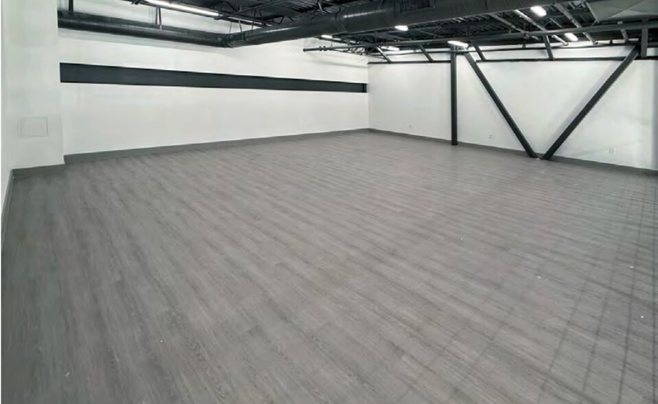 More Photos Of 15893 Ronald W Reagan Blvd, Leander Light Distribution For Lease