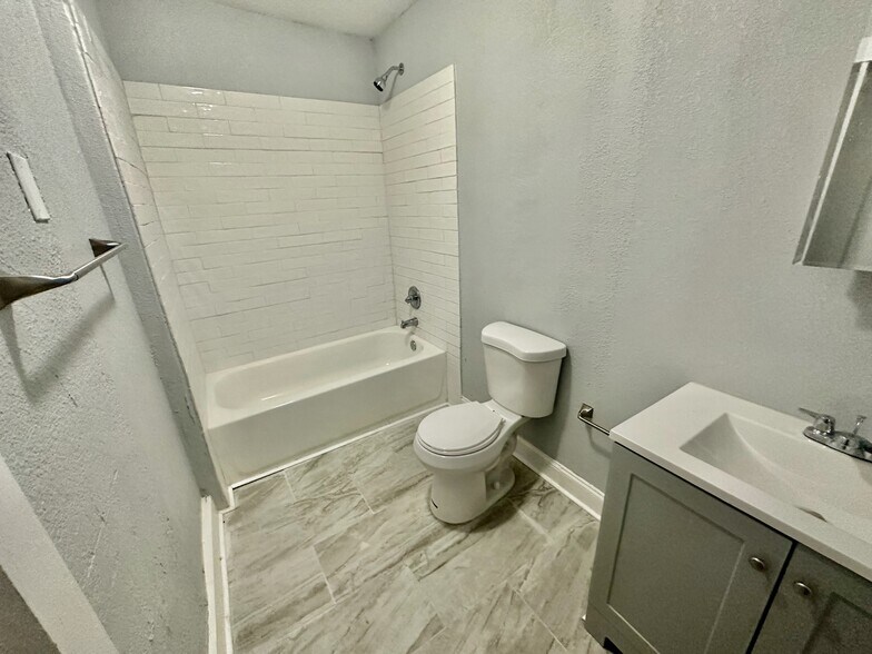 More Photos Of 619 Linwood Ave, Jacksonville Specialty For Sale