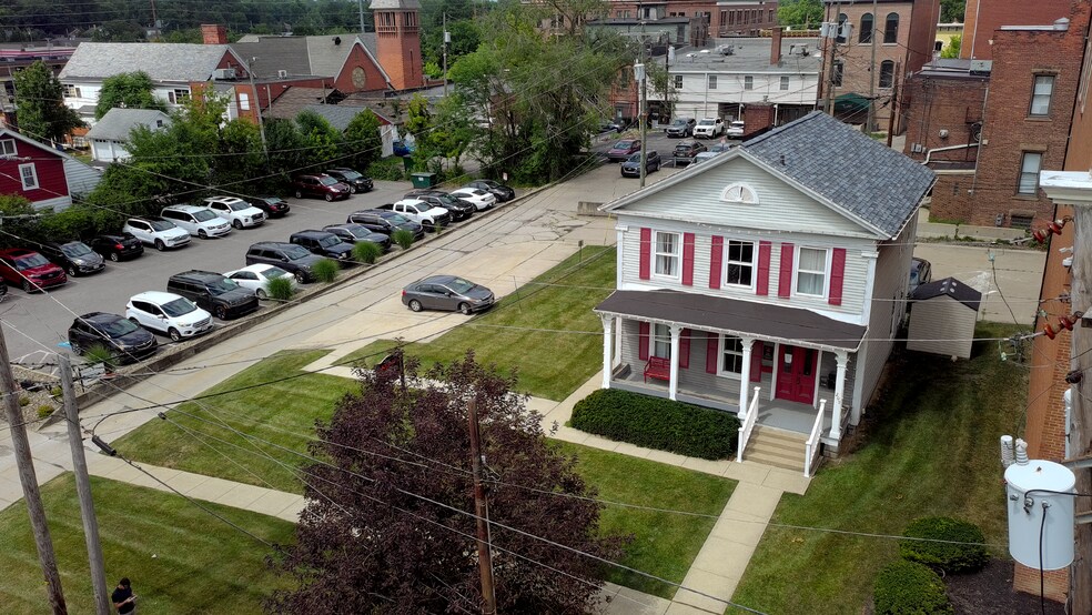 More Photos Of 209 S Broadway St, Medina Office For Sale