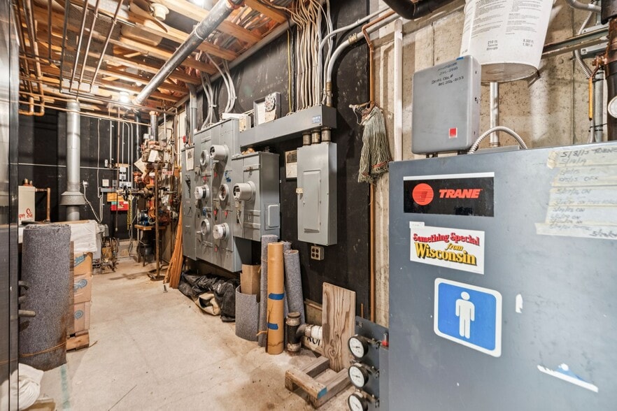 More Photos Of 61 Depot St, White River Junction Office For Sale