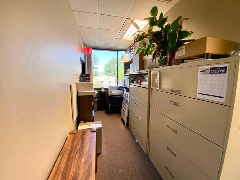 More Photos Of 1575 E McAndrews Rd, Medford Office For Lease