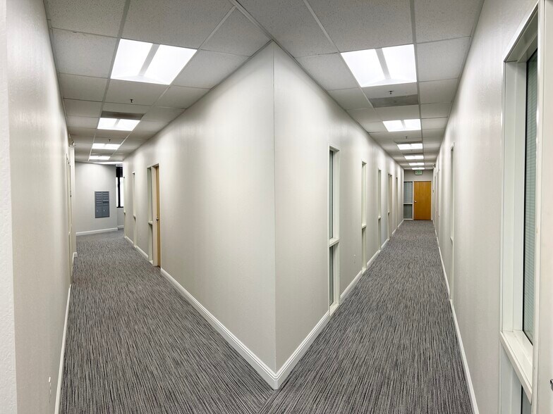 More Photos Of 1773-1799 Vineyard Dr, Antioch Research And Development For Lease