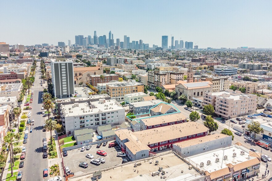More Photos Of 2961 W 8th St, Los Angeles Land For Sale