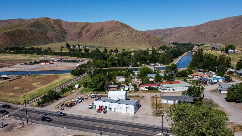 More Photos Of 438 Highway 55, Horseshoe Bend Auto Repair For Sale