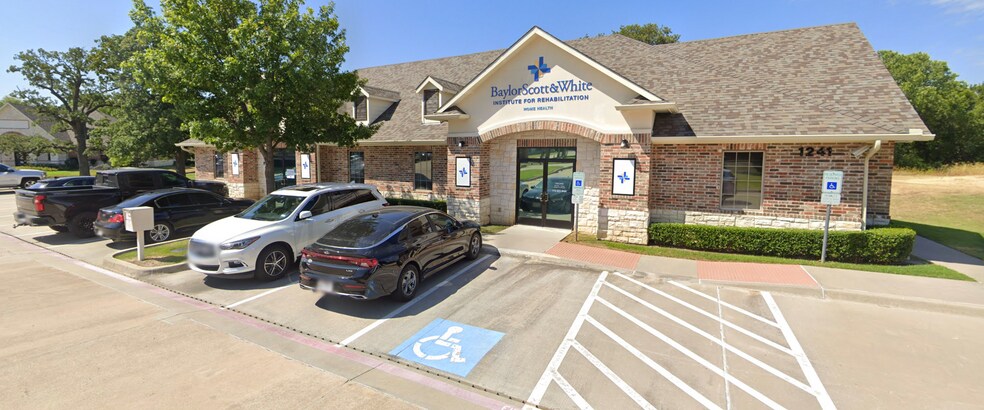 More Photos Of 1241 Cross Timbers Rd, Flower Mound Medical For Lease