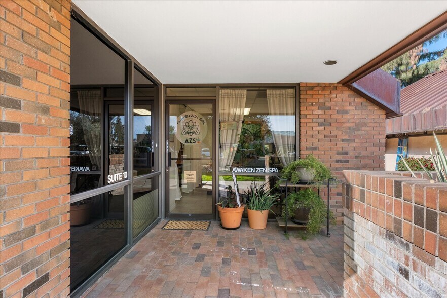 More Photos Of 2830 E Brown Rd, Mesa Medical For Sale