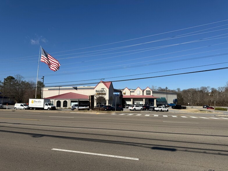 Primary Photo Of 10841 Kingston Pike, Knoxville Freestanding For Lease