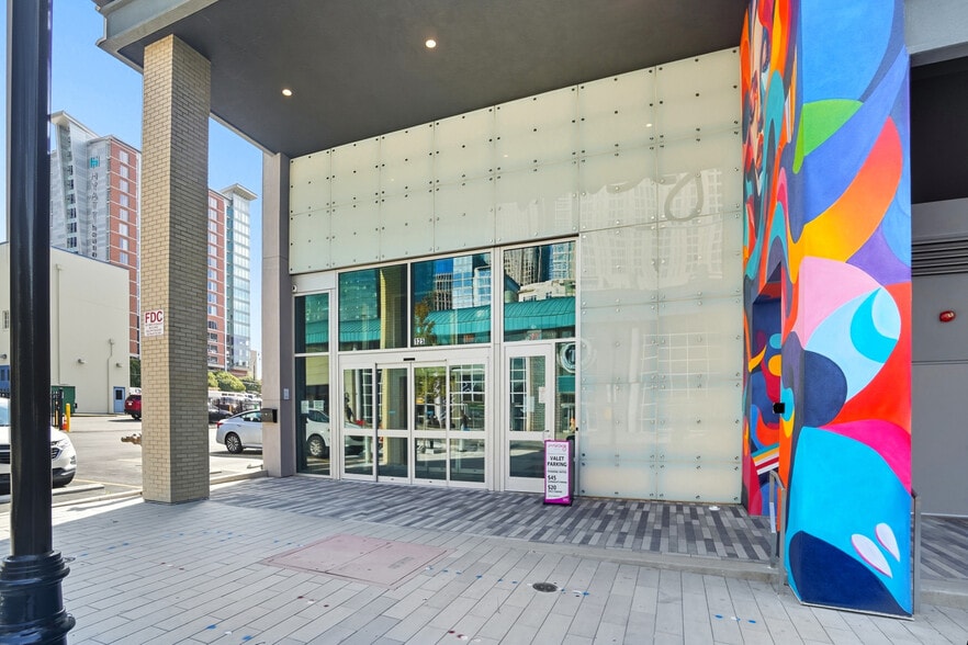 More Photos Of 125 S Brevard St, Charlotte Hotel For Lease