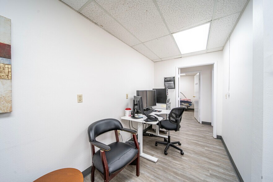 More Photos Of 315 E Route 66, Glendora Healthcare For Lease