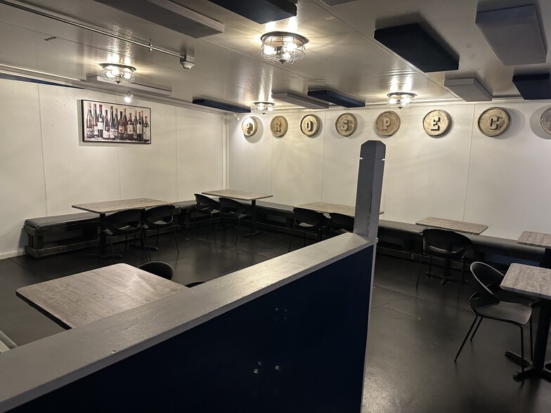 More Photos Of 1521 Margaret St, Jacksonville Restaurant For Lease