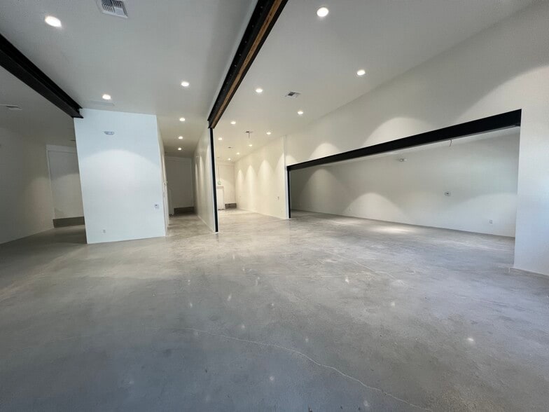 More Photos Of 5235-45 Lankershim Blvd, North Hollywood General Retail For Lease