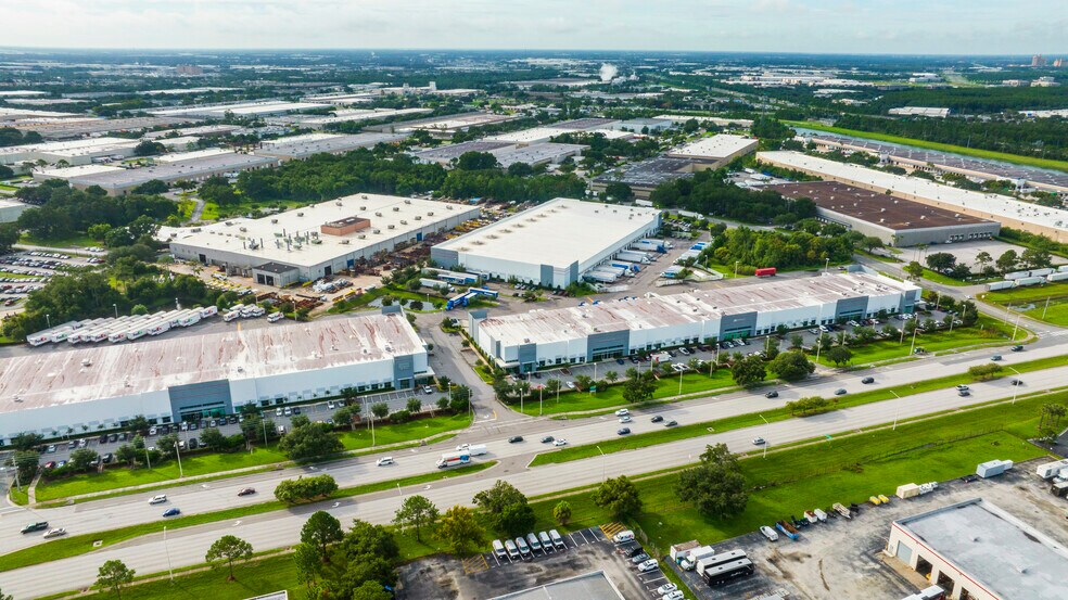 More Photos Of 7215 S John Young Pky, Orlando Unknown For Lease