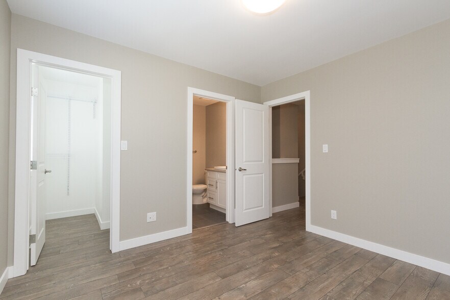 More Photos Of 12504 119 Av NW, Edmonton Multifamily For Sale