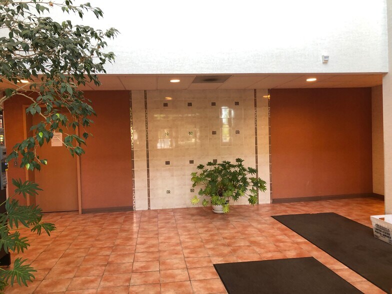 More Photos Of 58 Clifton Country Rd, Clifton Park Medical For Lease