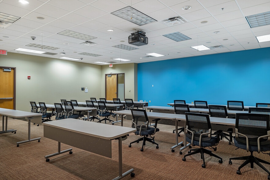 More Photos Of 13550 Triton Park Blvd, Louisville Medical For Sale