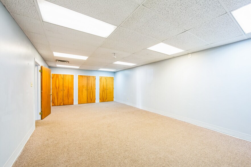 More Photos Of 2169 E High St, Pottstown Office For Lease