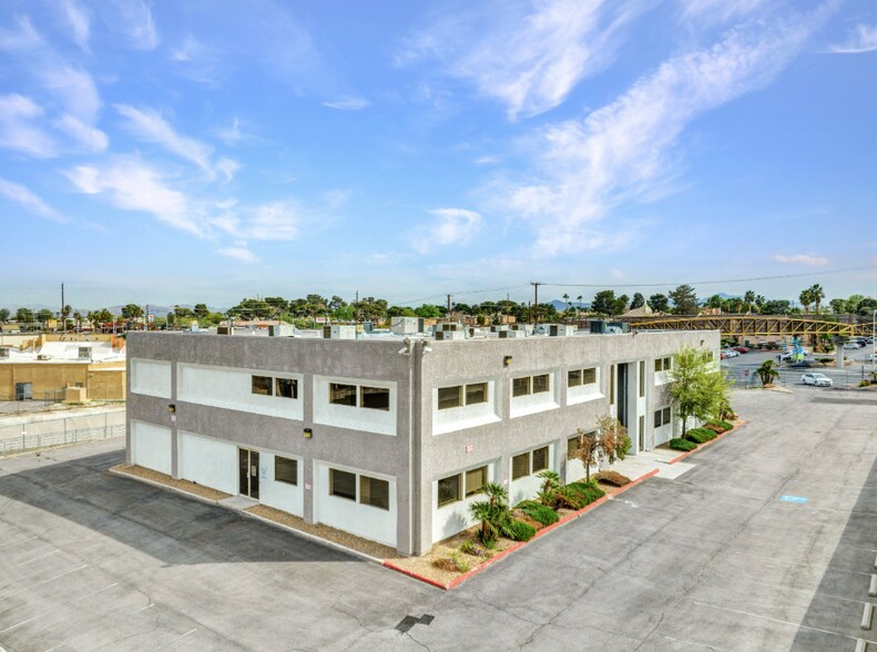 More Photos Of 3120 E Desert Inn Rd, Las Vegas Office For Lease