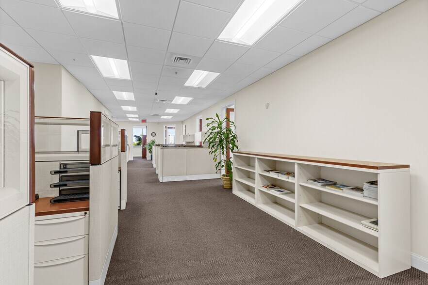 More Photos Of 6751 N Federal Hwy, Boca Raton Office For Sale