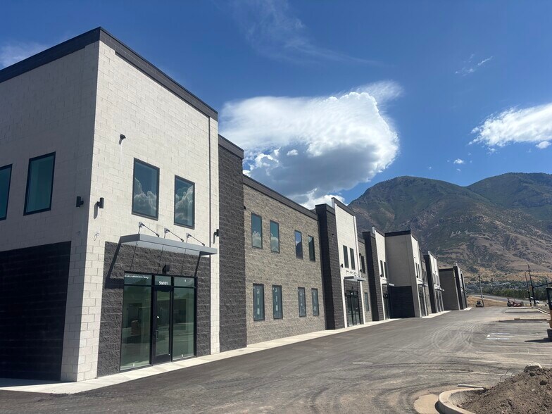 More Photos Of 633 E Lakeview Pky, Provo Industrial For Lease