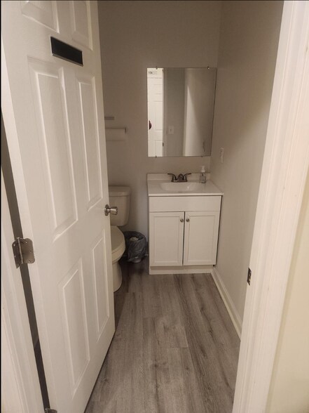 More Photos Of 22196 Three Notch Rd, Lexington Park Office For Lease