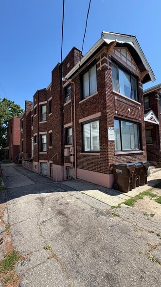 More Photos Of 2072 Elm Ave, Cincinnati Apartments For Sale
