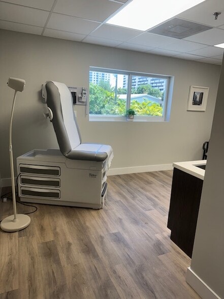 More Photos Of 900 NE 26th Ave, Fort Lauderdale Medical For Lease